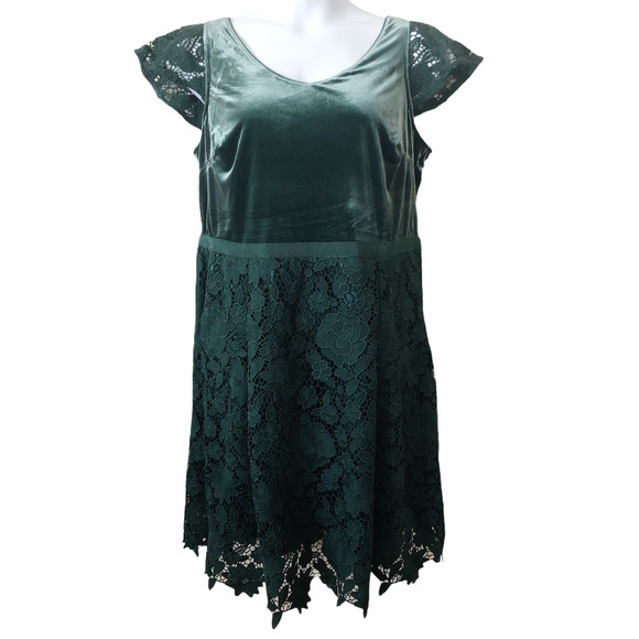 Isaac Mizrahi Dresses & Skirts - Isaac Mizrahi Dress Green Velour Lace 18W New